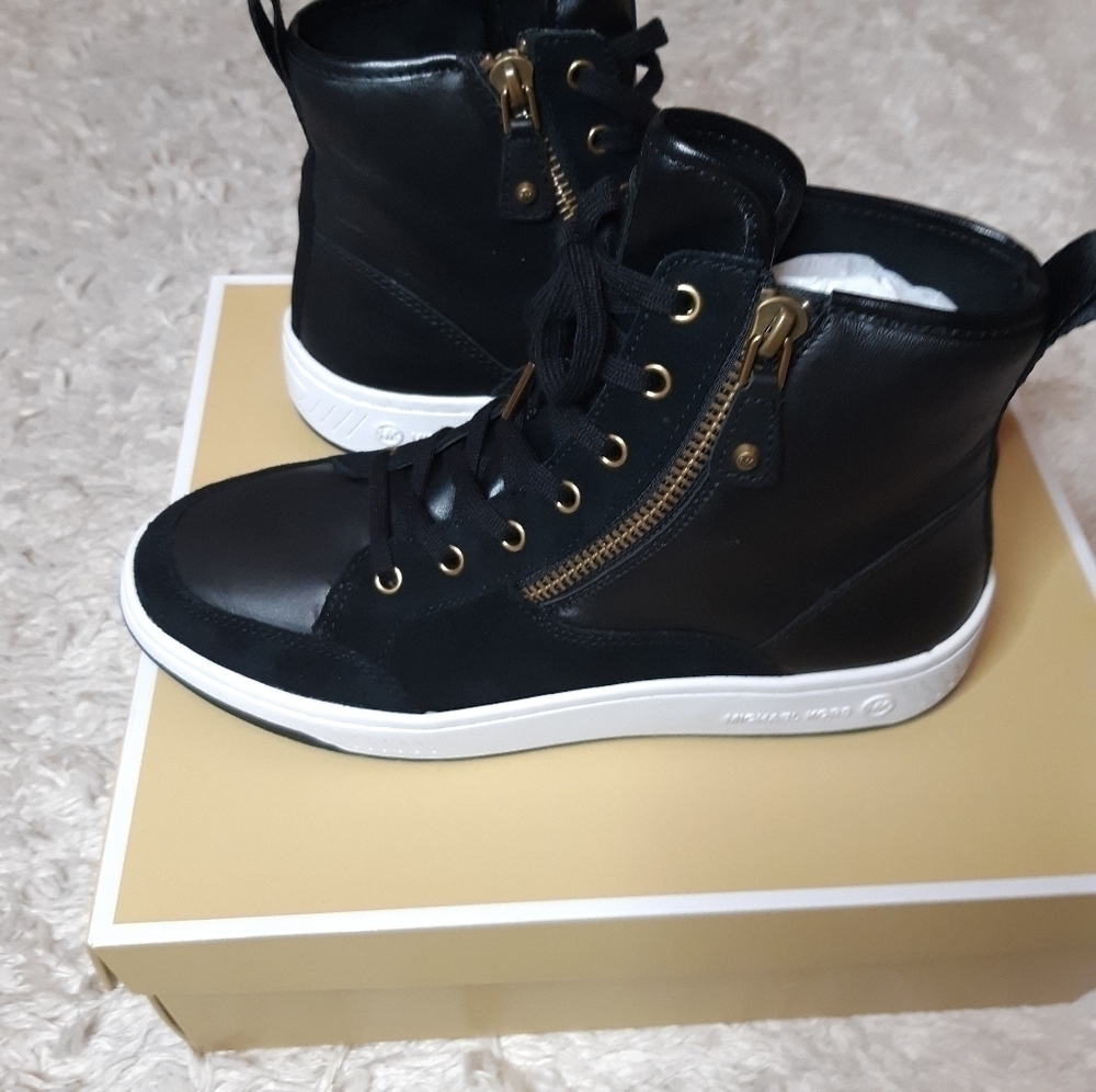 Michael kors sneakers Sz-6.5 - Picture 5 of 7